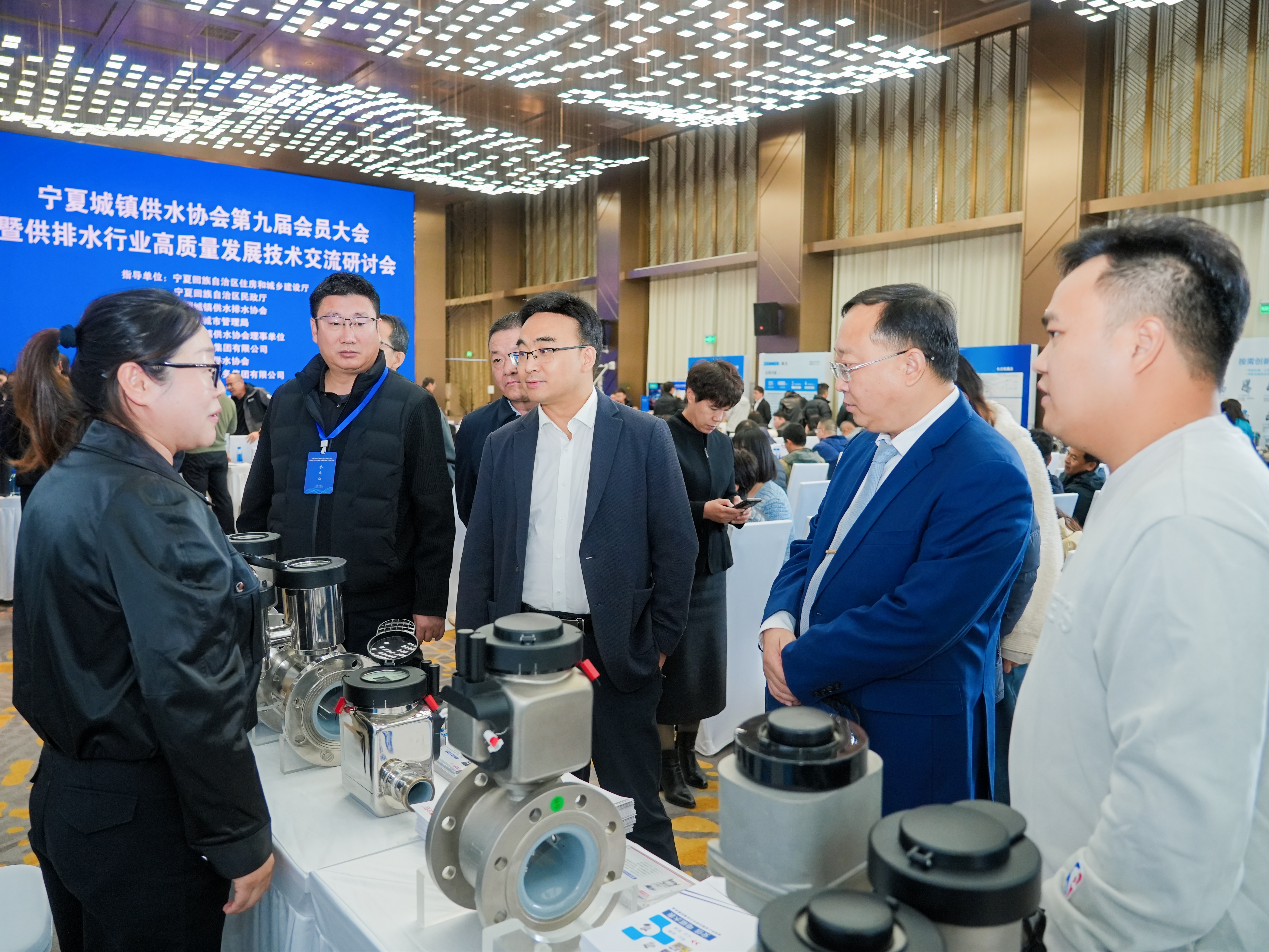 观展2.JPG